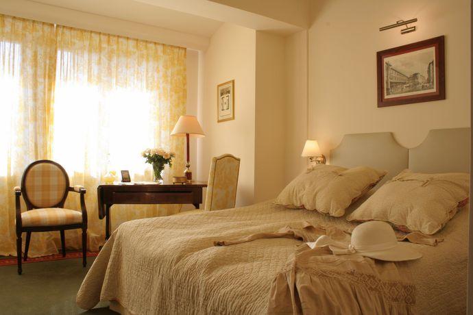 Hotel Grodek Kraków Exteriör bild A bedroom at the hotel