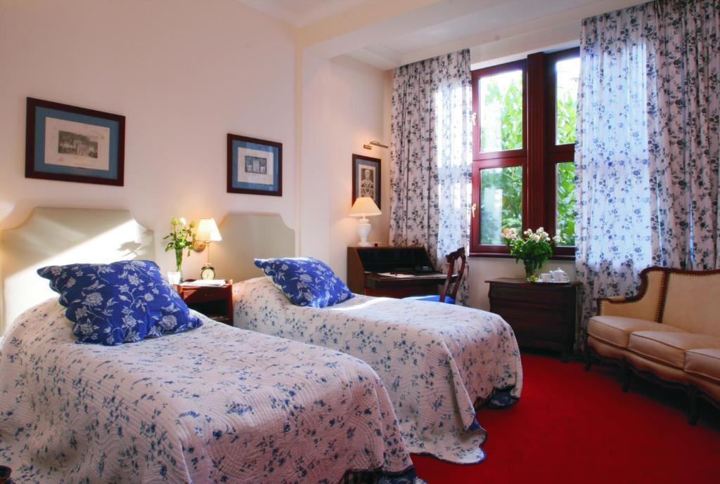 Hotel Grodek Kraków Rum bild A room at the hotel