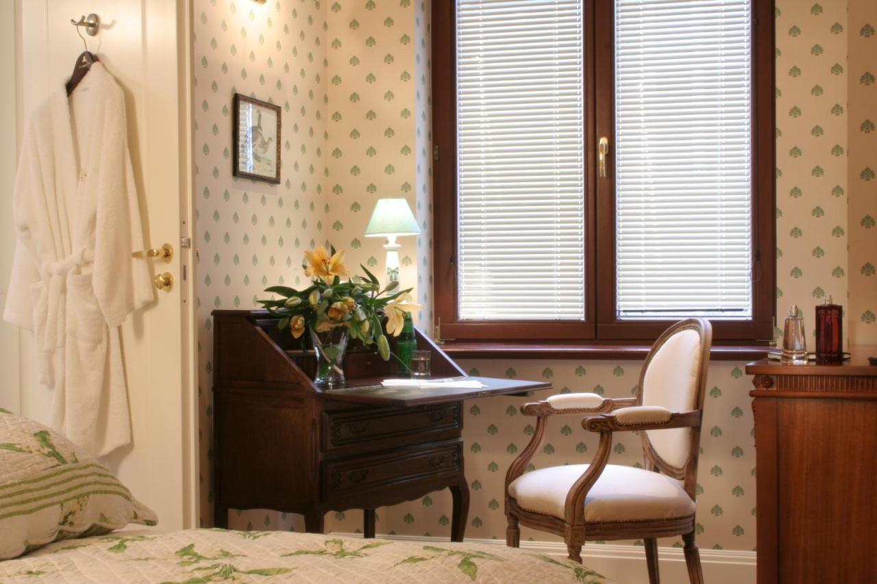 Hotel Grodek Kraków Rum bild A room at the hotel